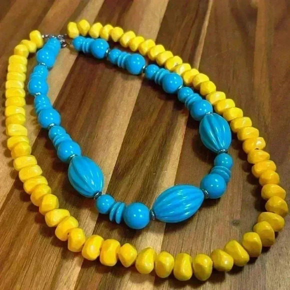 Pair of Two Vintage Large Beaded Yellow and Teal Statement Necklaces - Picture 1 of 2